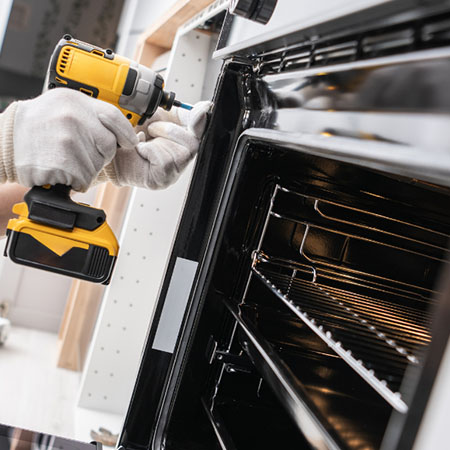 Carlsbad-Appliance-Repair-Men-image_06