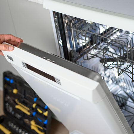 Carlsbad-Appliance-Repair-Men-image_21